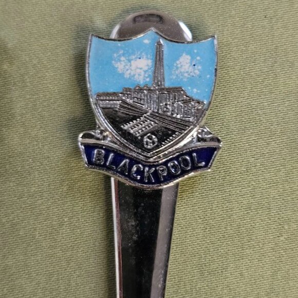 4 Vintage England Travel Souvenir Spoons - London, Windsor, Blackpool & Aberdeen - Picture 8 of 11